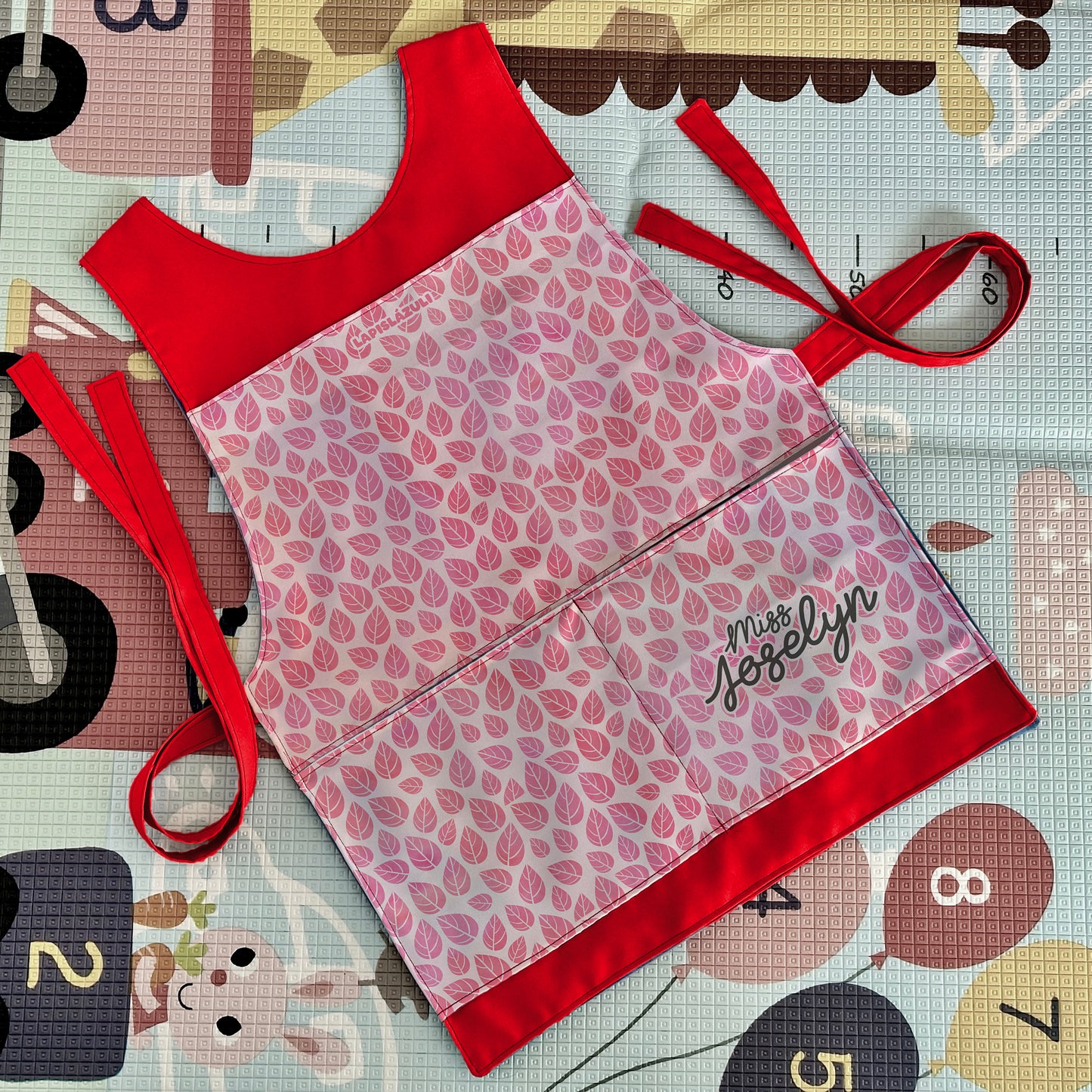 Bata | Hojas Rojas