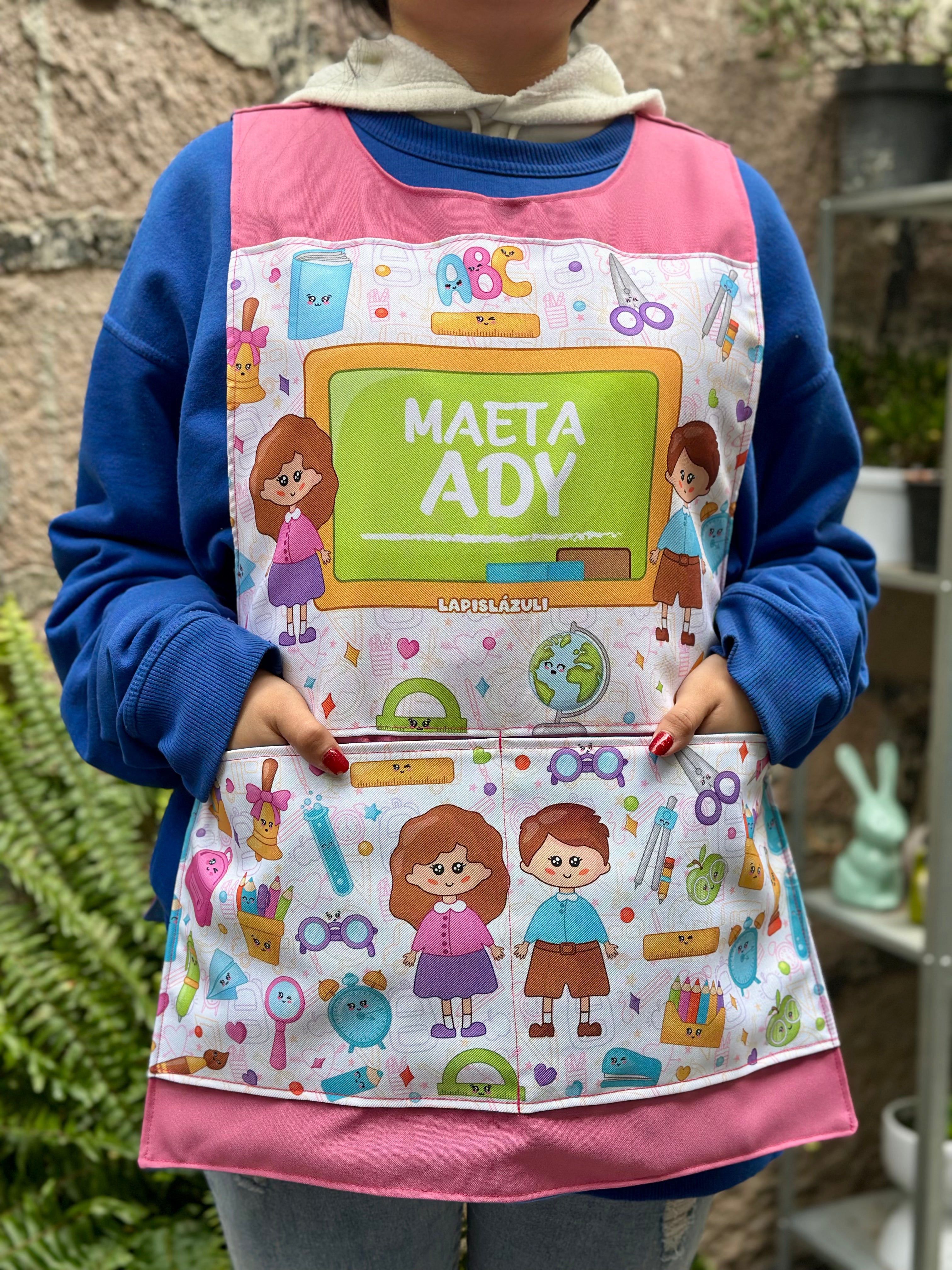 Bata | Pizarrón & Niños en Verde