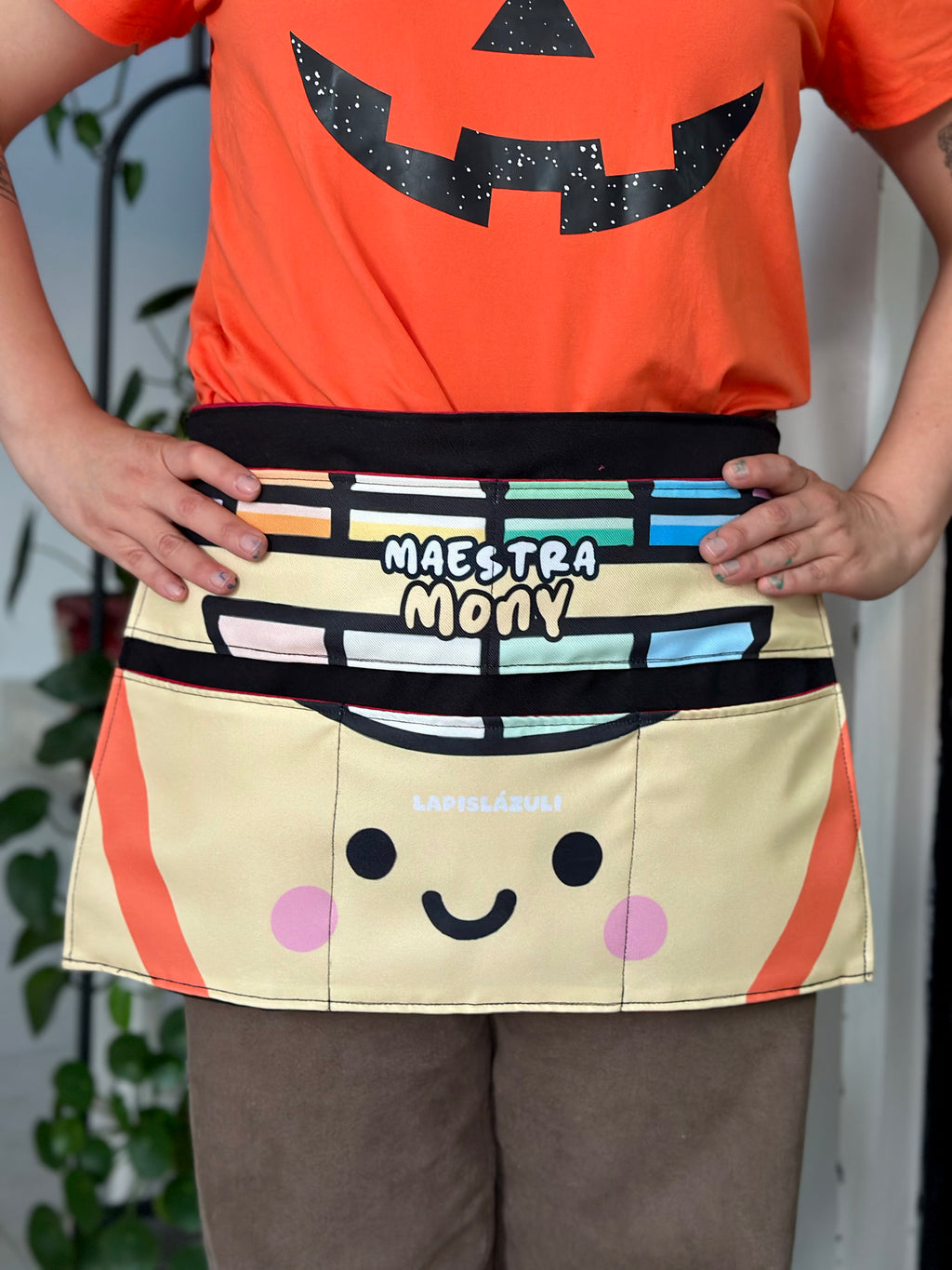 Delantal │ Cajita Crayolas IX
