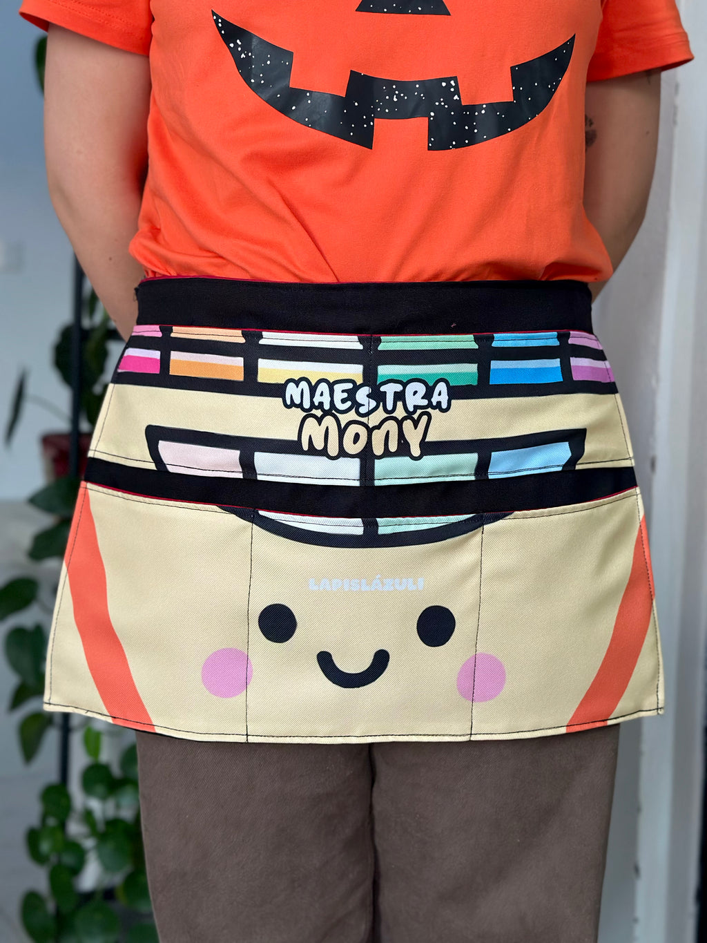 Delantal │ Cajita Crayolas IX