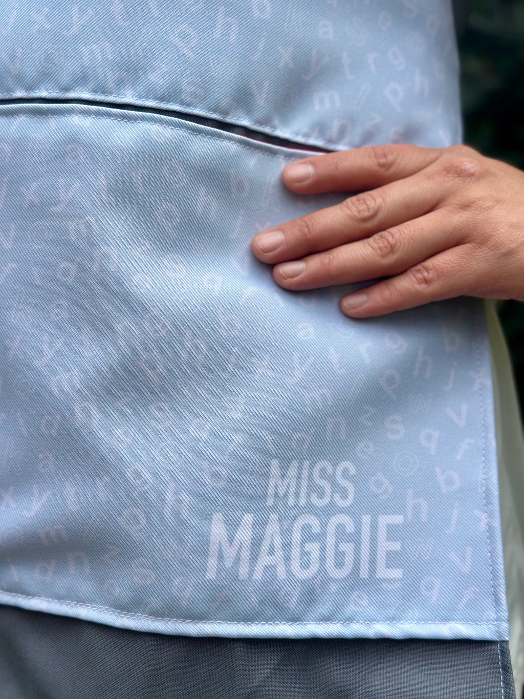 Bata | Gris Letritas