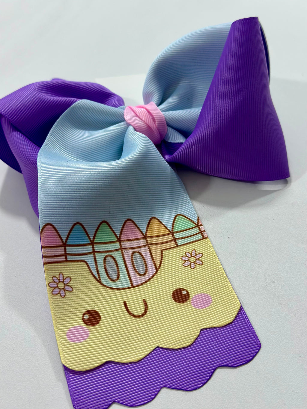 Moñito | Cajita de Crayola IV