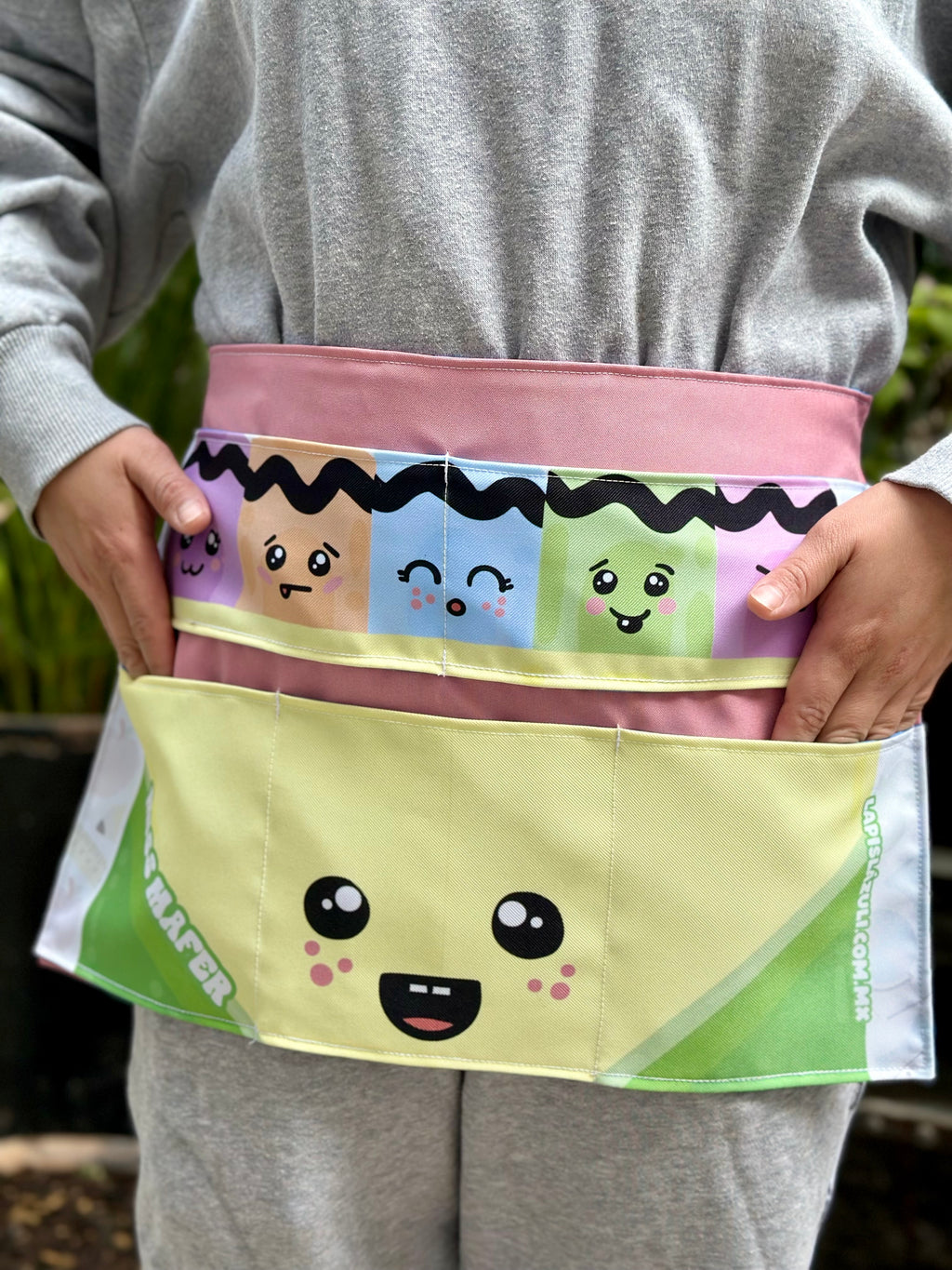 Delantal │ Cajita Crayolas II