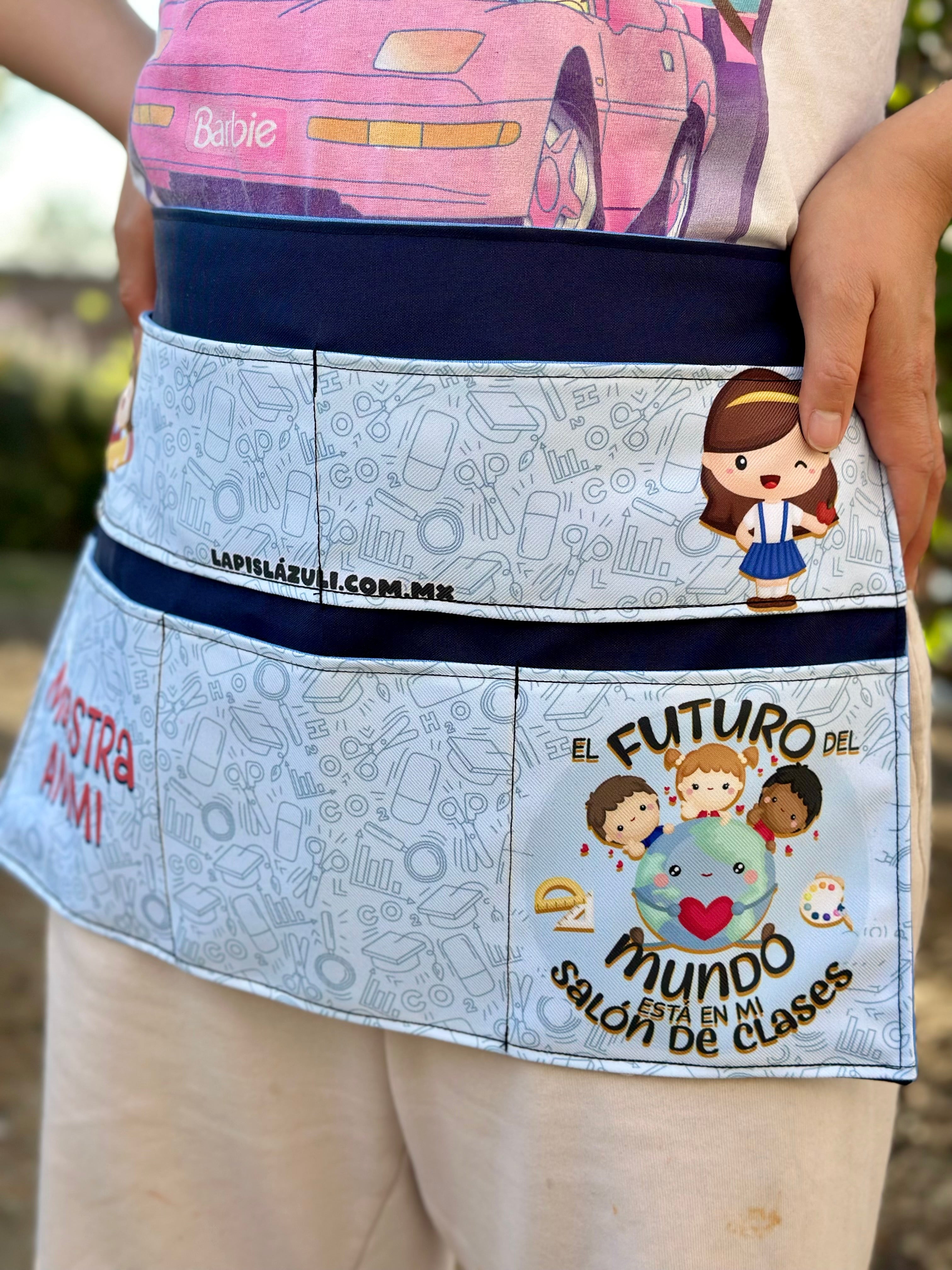 Delantal │ El futuro del mundo está en mi salón de clases