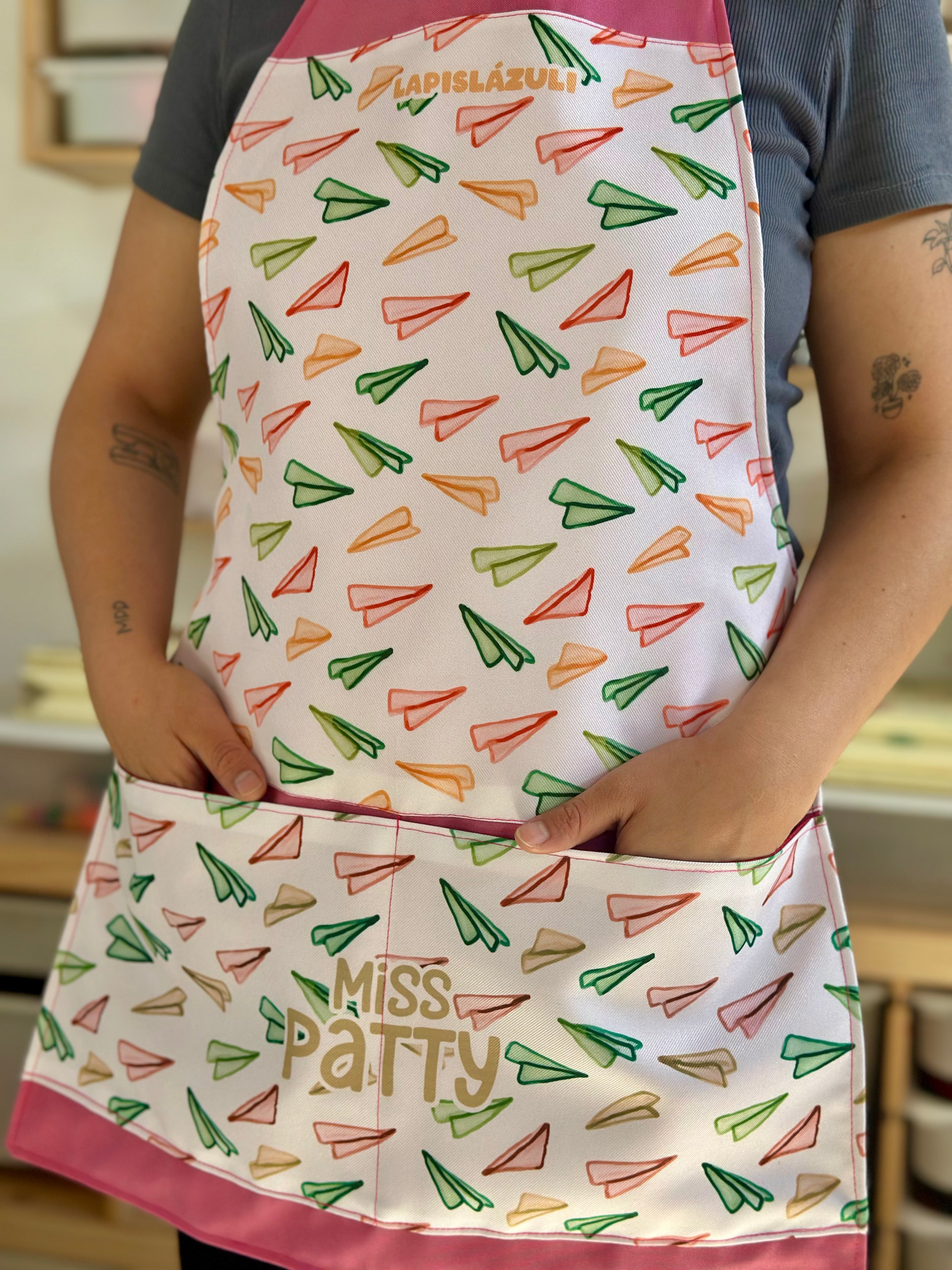 Mandil │ Avión de papel