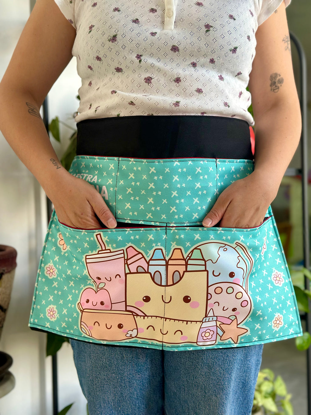 Maxidelantal │ Útiles Escolares VIII