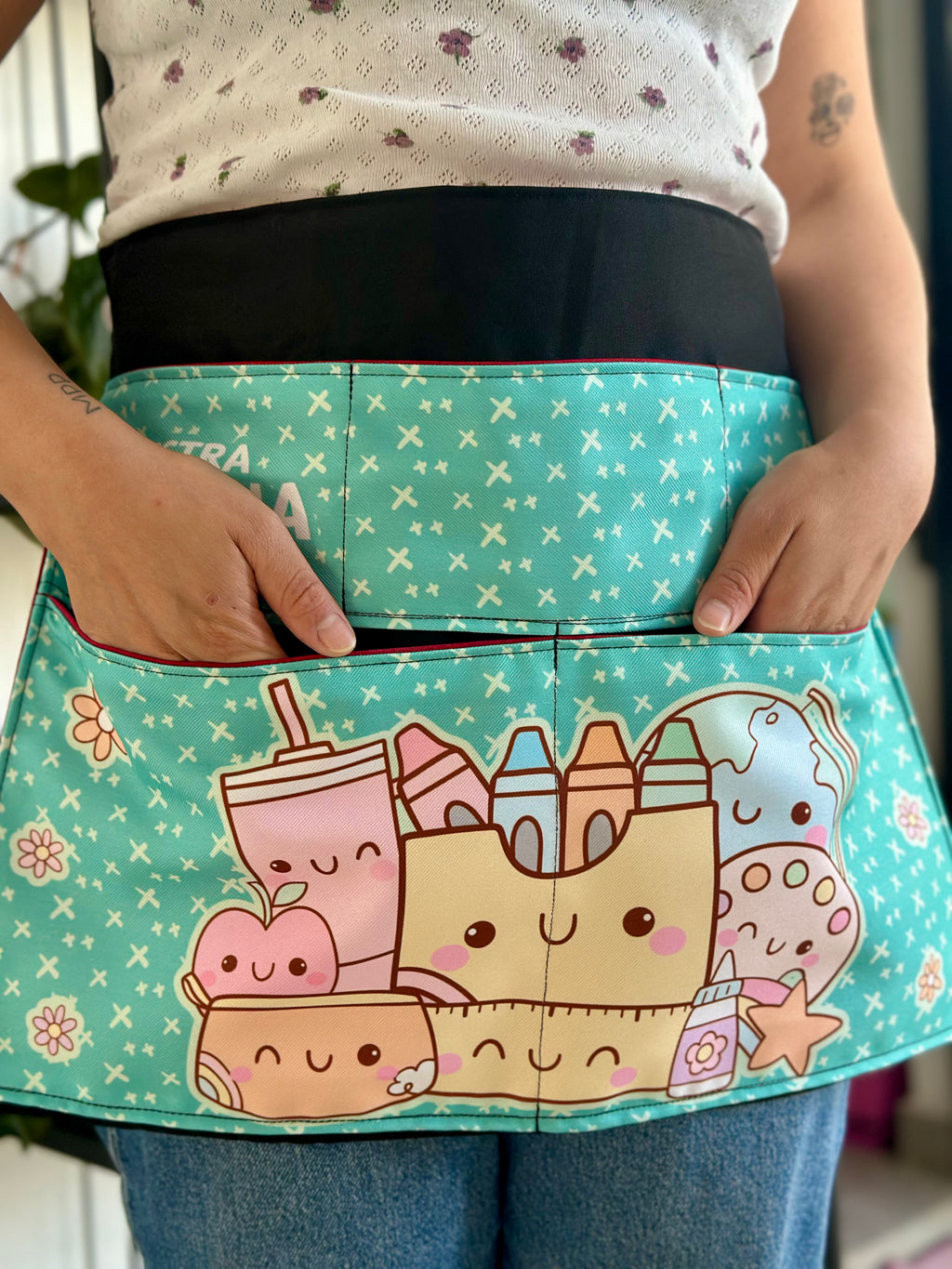 Maxidelantal │ Útiles Escolares VIII