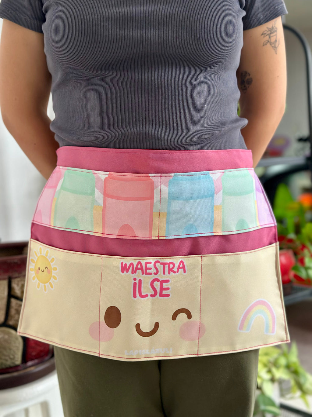 Delantal │ Cajita Crayones XIII