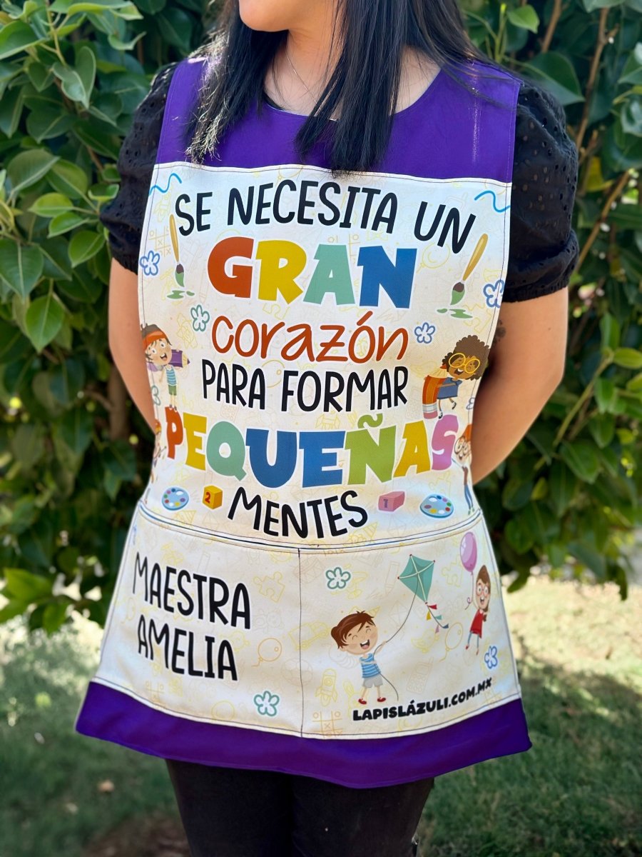 Bata | Se necesita un gran corazón para formar Pequeñas Mentes - Lapislázuli