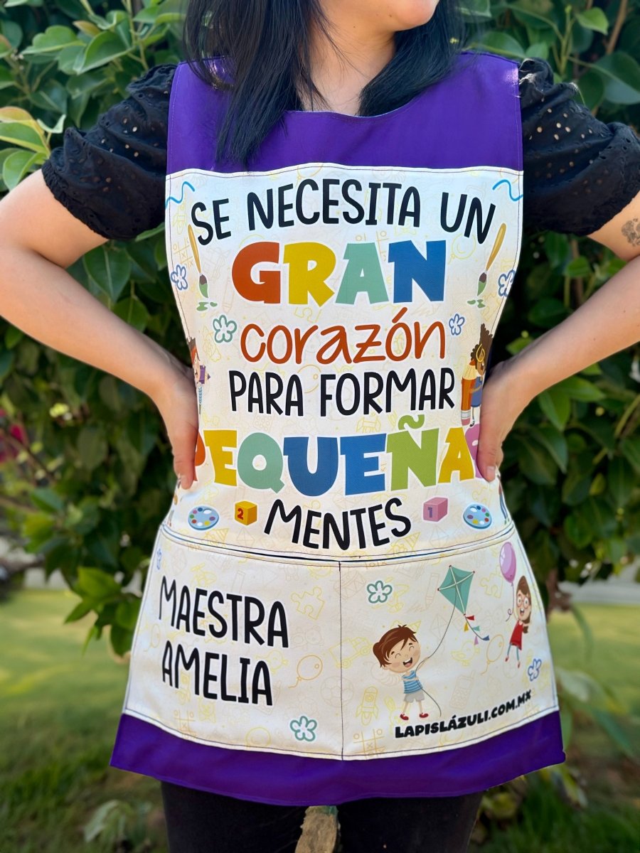 Bata | Se necesita un gran corazón para formar Pequeñas Mentes - Lapislázuli